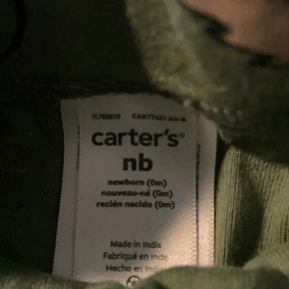 Boy’s Carter’s/Gerber Onesie & Joggers (6 pieces) - Picture 5 of 12